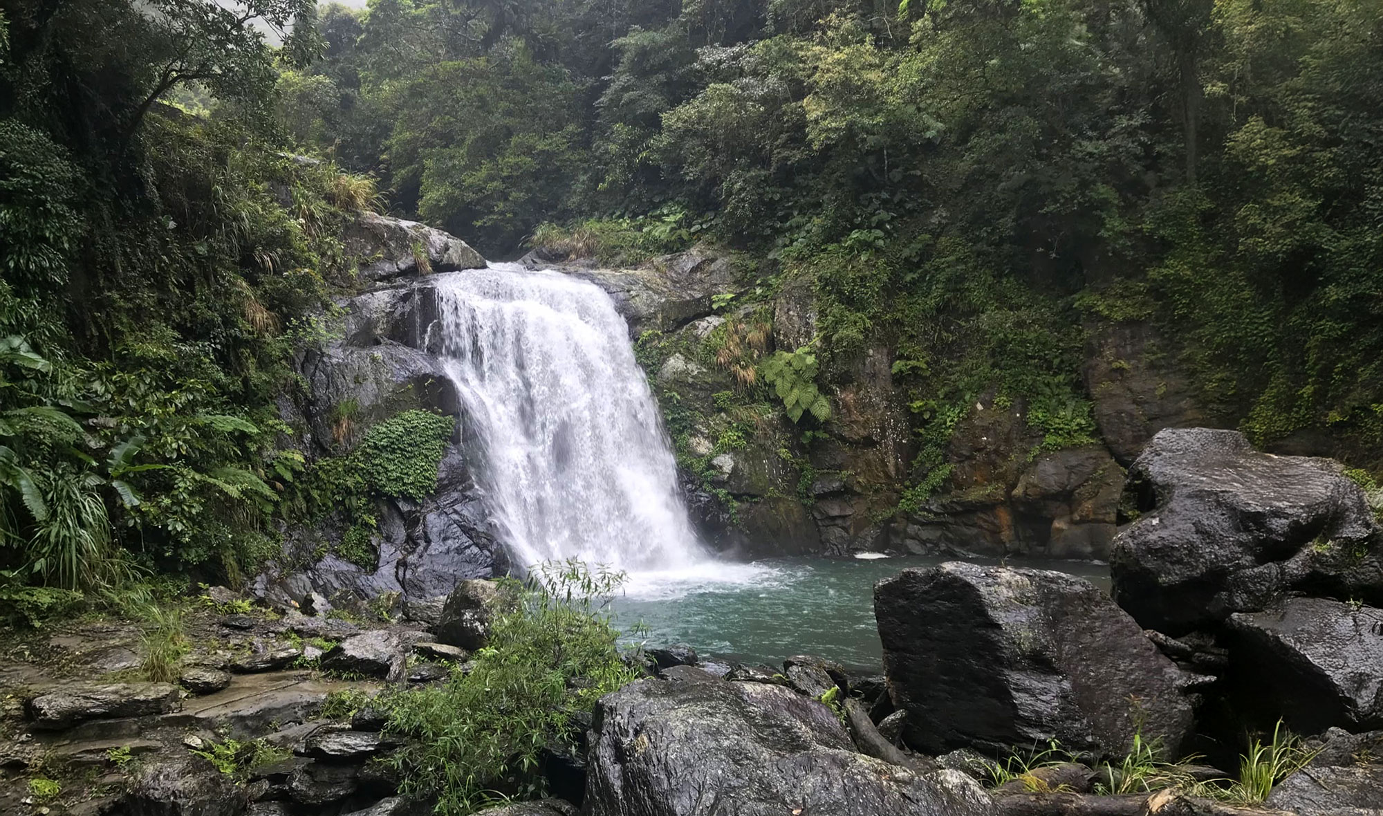 內洞國家森林遊樂區瀑布