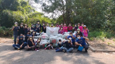 竹南濱海森林遊憩區舉辦「小花蔓澤蘭防治日」宣導