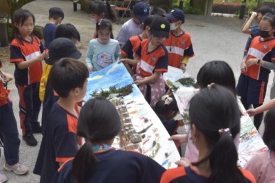 戶外教學課程之一「森林徵信社」成果展示（東眼山自然教育中心提供）