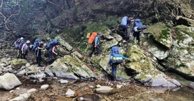 深山特遣訓練-跋山涉水負重前行