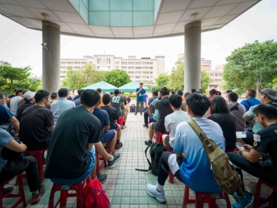 考官向考生說明2日應考流程(林業保育署新竹分署)