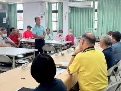 圖2.林農積極參加發言關心自己租地的權益(新竹分署攝影)