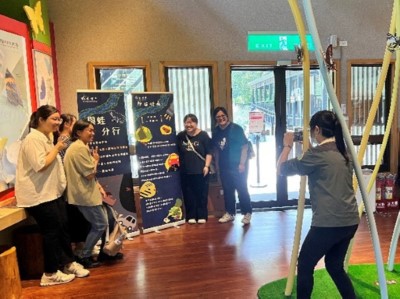 圖片7、邀請遊客提早離園，與蛙分行